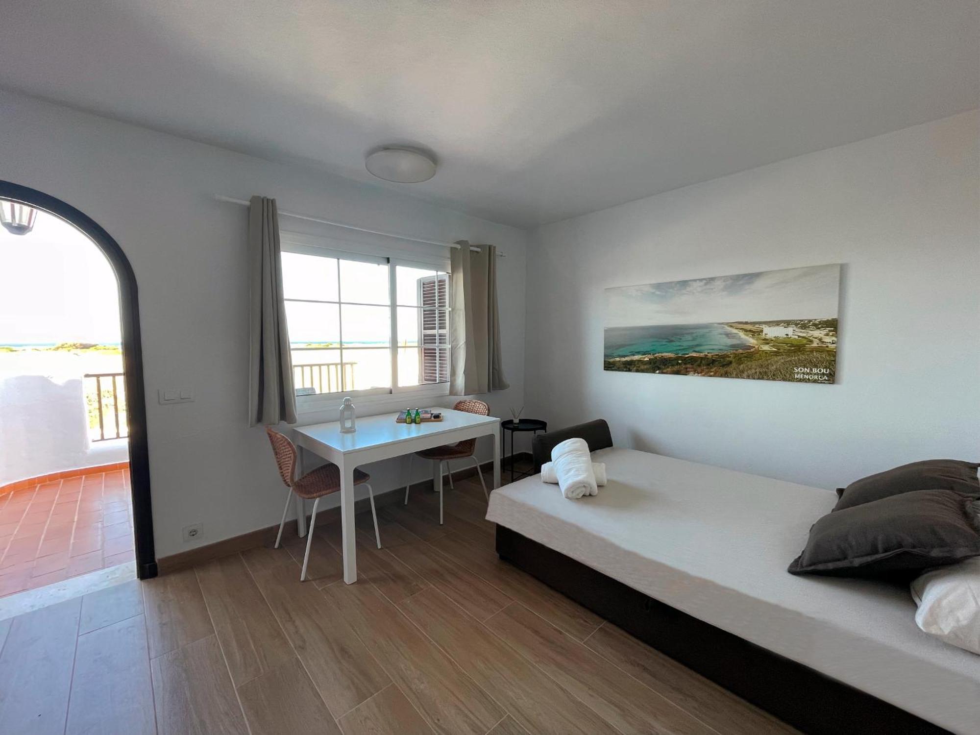 Apartamento Trini En Son Bou, Frente Al Mar, Perfecto Para Vacaciones Alaior Exterior photo